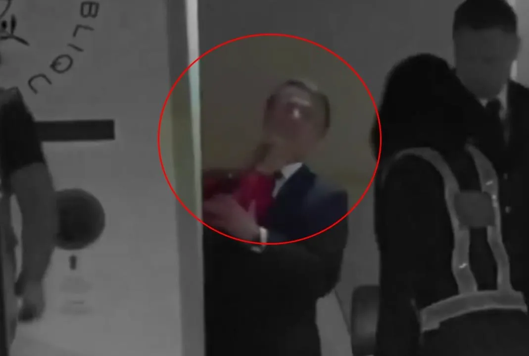 Macron’a Brigitte tokat!