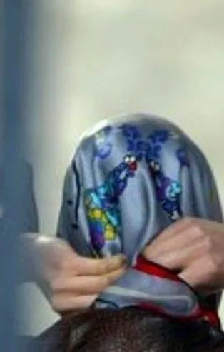 AYM'den başörtülü memur kararı