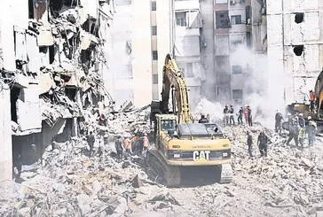 Dev iş makinesi markaları İsrail’in Lübnan’daki yıkımına ortak oldu
