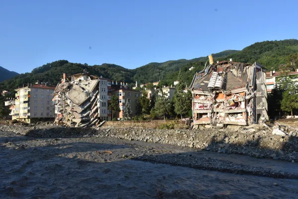 son-dakika-bati-karadenizde-sel-felaketi-58-kisi-hayatini-kaybetti-77-kisi-kayip-1629007791358.jpg SON DAKİKA: Batı Karadeniz'de sel felaketi | 77 kişi hayatını kaybetti! Bakan açıkladı: Toplam destek 30 milyon TL oldu-3