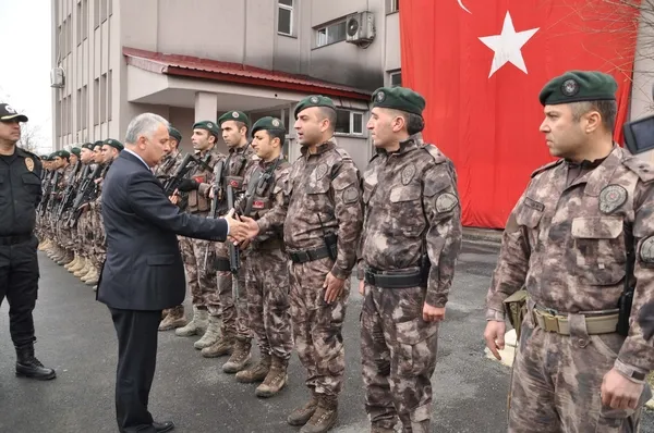 Özel harekat polisleri Afrin'e dualarla uğurlandı-6