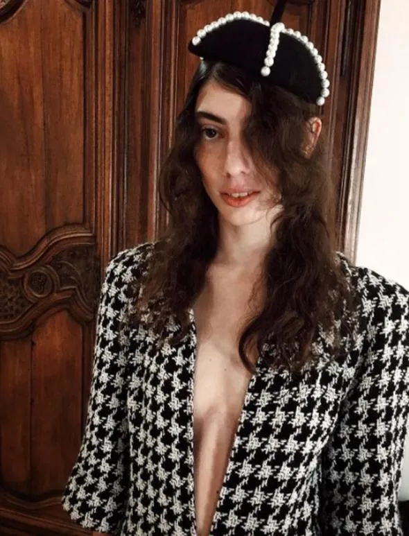 "Umarım körümdür" diyen takipçiye ünlü modelden ayar!-18