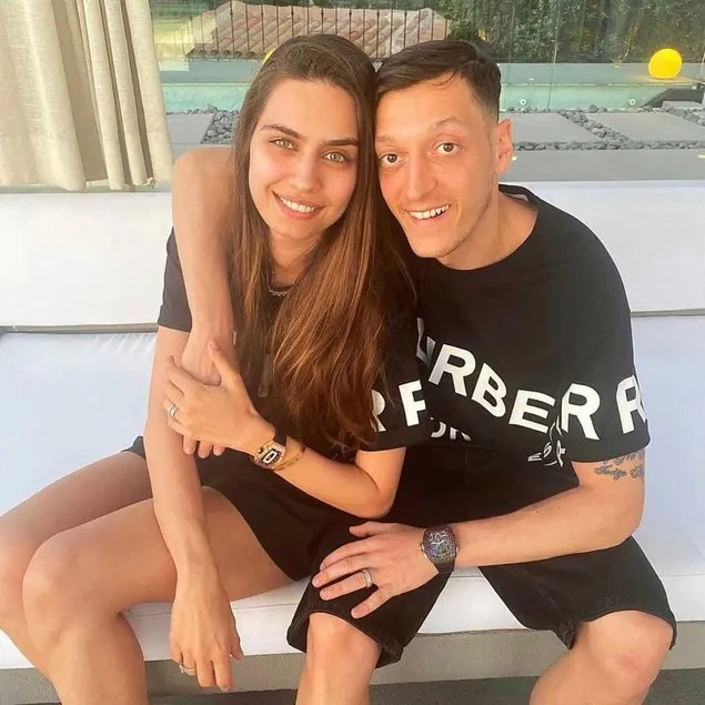 Mutlu ’mesut’ aile!