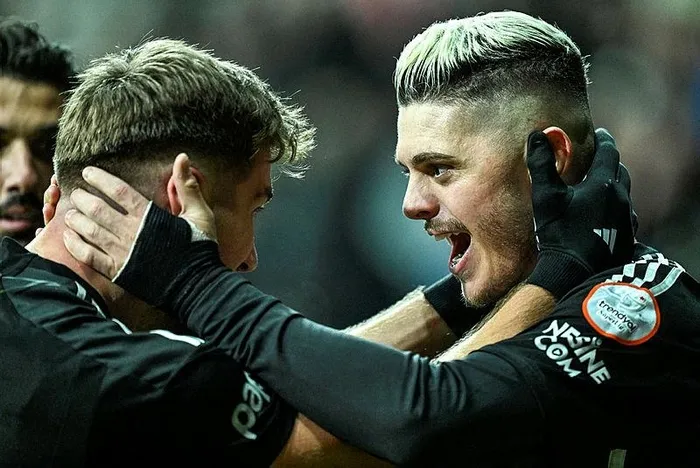 fernando-santos-galibiyetle-basladi-genc-yildiz-semih-kilicsoy-geceye-damga-vurdu-besiktas-fatih-karagumruku-m-1705168911266.jpeg Fernando Santos galibiyetle başladı | Genç yıldız Semih Kılıçsoy geceye damga vurdu! Beşiktaş, Fatih Karagümrük'ü mağlup etti-10