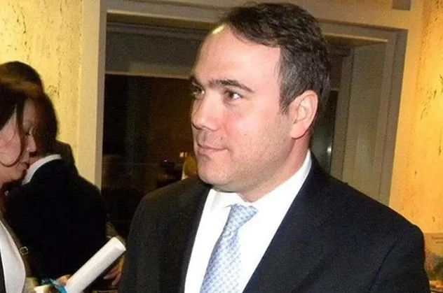 Son dakika: Abdullah Gül ve Ahmet Davutoğlu'nun danışmanlığını yapan eski büyükelçi Gürcan Balık'a FETÖ'den verilen hapis cezası onandı