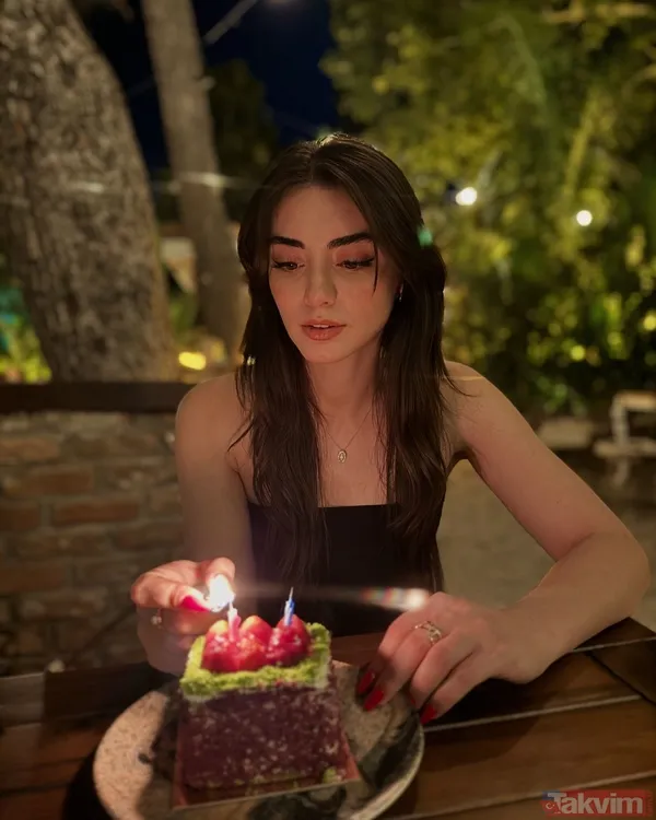 Kuruluş Osman’ın Bala Hatun’u Özge Törer’den yeni yaşına özel pozlar! Burak Özçivit’in partneri sosyal medyayı salladı! Bakın ne diledi - 6