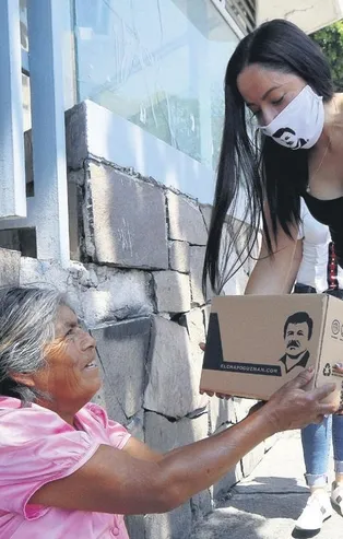 Meksika ekonomisi zorda! Uyuşturucu baronu “El Chapo” Guzman’ın kızı halka yardım yapmaya başladı...
