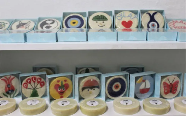 Bursa'da emeklilikten canı sıkıldığı için sirkeli sabun yaptı! Koronavirüs sonrası satış patlaması yaşadı!-3