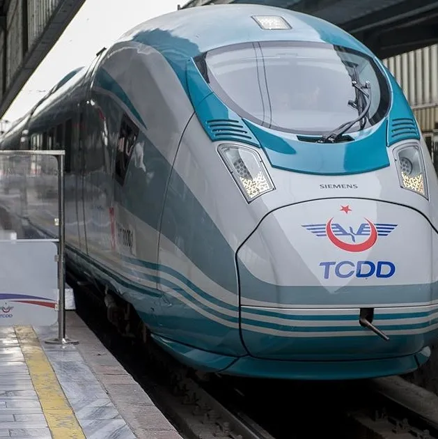 Tren yolcusu 20 milyonu geçti