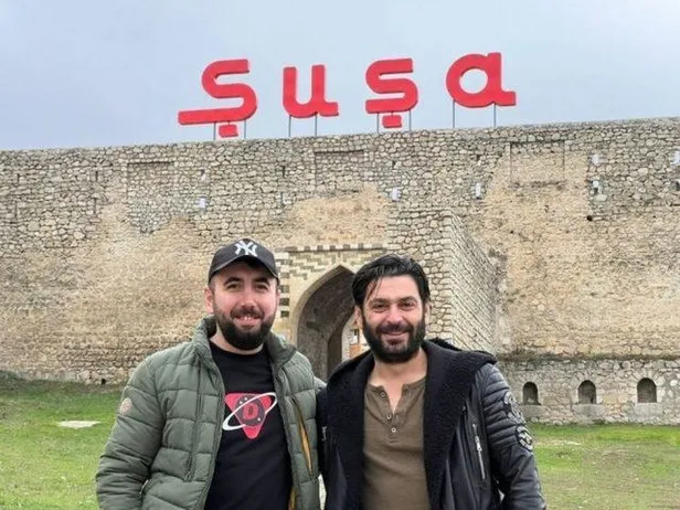 atarli-tavirlariyla-eskiya-dunyaya-hukumdar-olmazin-favori-ismiydi-yeni-rolu-buyuk-ses-getirecek-1639385636486.jpg Atarlı tavırlarıyla Eşkıya Dünyaya Hükümdar Olmaz'ın favori ismiydi! Yeni rolü büyük ses getirecek-5