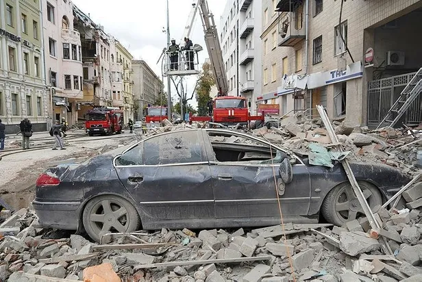 Rus güçleri, Ukrayna'nın Harkiv şehrini vurdu-2