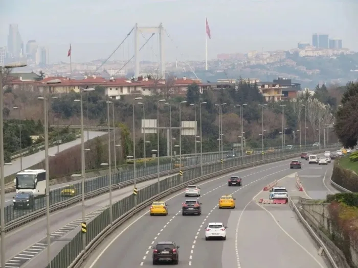 Son dakika: 2024'ün ilk günü İstanbul'da trafik yoğunluğu yüzde 1!-2