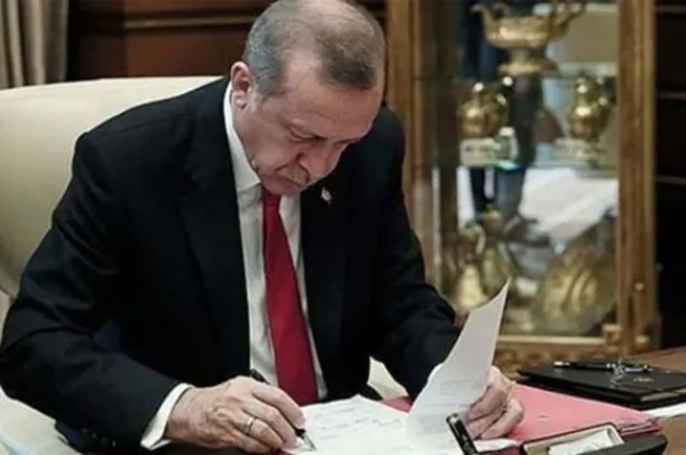 Başkan Erdoğan 3 üniversiteye rektör atadı