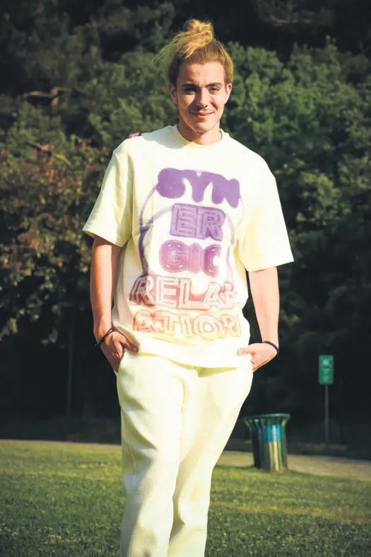 Ebru Yaşar, normalleşme sonrası ilk konserini Sahne Diyarbakır adlı mekanda verdi-2