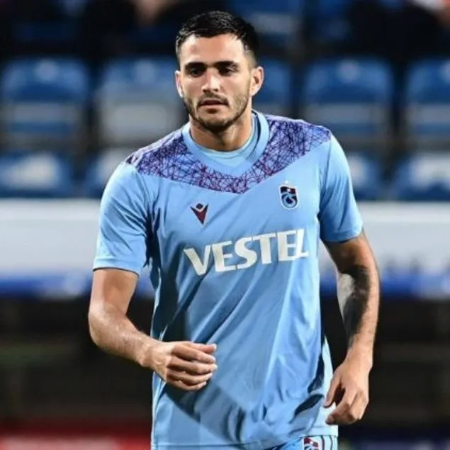 Gomez başladığı yere döndü