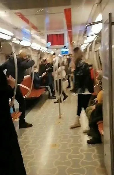 Bıçakla dehşet saçan metro saldırganına verilen cezanın gerekçesi açıklandı: "Serbestçe, güvenilir bir şekilde seyahat etme özgürlüğü..."-4