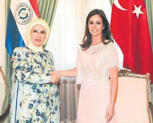 First Lady’lerden koronavirüs dayanışması