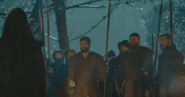 azili-kuvvetleri-tarumar-edecek-kurulus-osman-42-bolum-2-fragmaninda-hasmini-harap-edip-cemberi-yariyor-1610992426718.jpg Soluğunu kesiyor yutkunmak zorunda bırakacak! Kuruluş Osman 42. bölüm fragmanında çember iyice daraldı-4