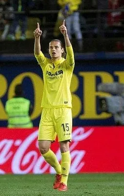 Manşetlerde Enes Ünal! Övgü düzdüler