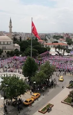 Meral Akşener Aydın'da boş meydana seslendi