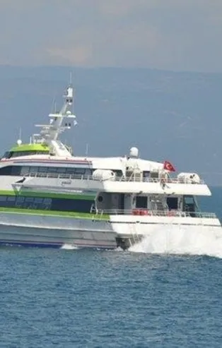 İstanbul'da lodos etkili olmaya başladı! İDO ve BUDO'dan sefer iptalleri...