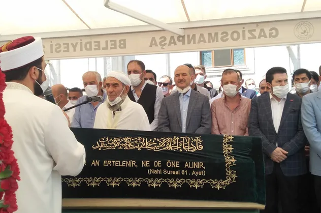 İçişleri Bakanı Süleyman Soylu'nun acı günü! Amcası toprağa verildi
