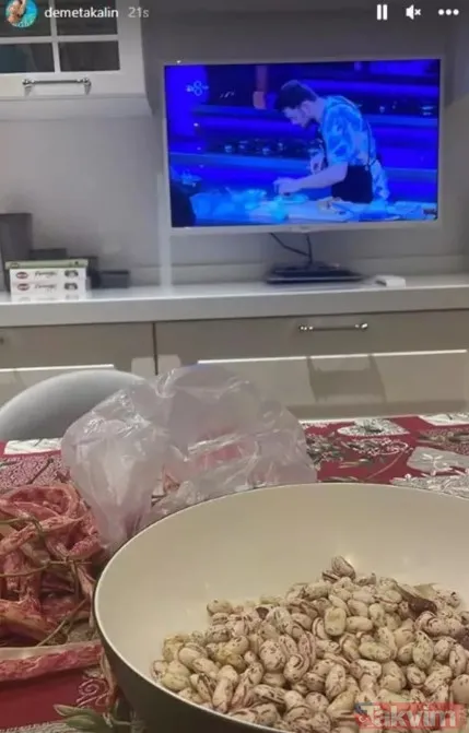 Demet Akalın övmeye doyamıyor "Senden sonra daha gelmez..." Daha önce de Mert Yazıcıoğlu'nu Mert Ramazan Demir uğruna harcamıştı - 22