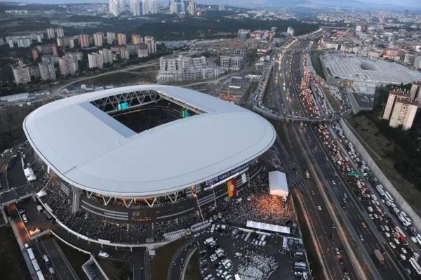 Galatasaray yeni stat sponsoru için geri sayımda! 1 milyarlık heyecan-1