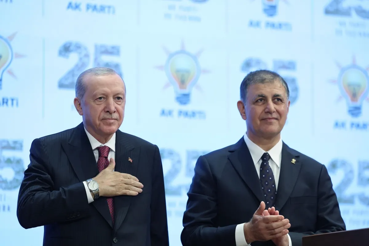 cemil-tugay-gece-gunduz-calisacagiz-1791370077749.jpeg Cemil Tugay’dan AK Parti Kongre Merkezi çıkışında net mesaj... Yeni katılımlar yolda mı? | Cumhuriyet mirası vurgusu dikkat çekti-5