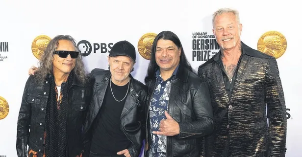 Metallica Türkiye'de! Kirk Hammett ve Trujillo Pamukkale'de