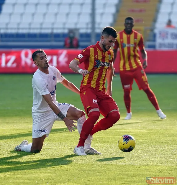 Sergen Yalçın kırmızı kart gördü çileden çıktı! Hakemin üzerine... - 15