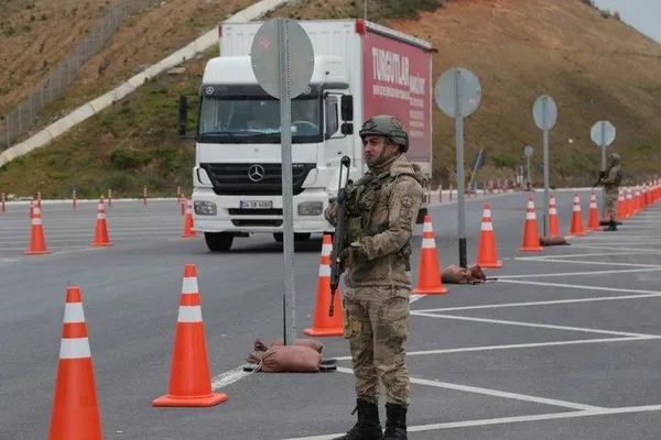 Jandarmadan "barkod okuyucu cihazlı" uygulama-3