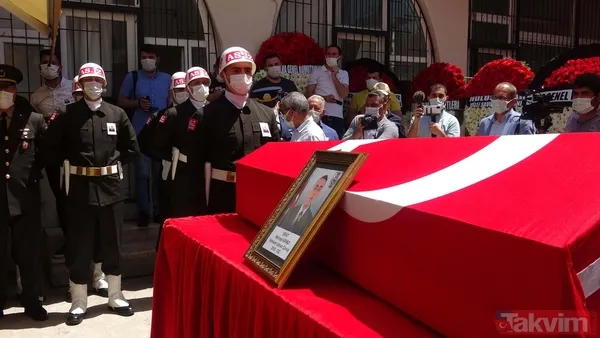 Kuzey Irak'ta Pençe-Yıldırım Harekatı'nda şehit olan uzman çavuş Mehmet Kırmızı son yolculuğuna uğurlandı - 11