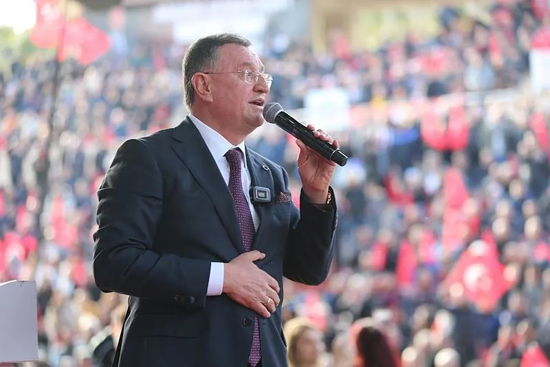 CHP'de kazan kaynıyor: Lütfü Savaş Özel'e rest çekti! Adaylığı kaptı-2