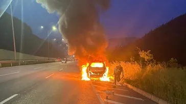 Samsun'da bayram yolculuğu kabusa döndü: Otomobille birlikte kurban parası ve altınlar da kül oldu