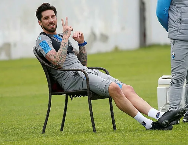 Trabzonspor Başkanı Ahmet Ağaoğlu ve Jose Sosa açıklamalarda bulundu: Geldiğimiz nokta bazılarını rahatsız etmiştir-7