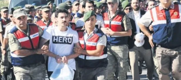 Şov yapma, vatan nöbetinde mi yakalandın