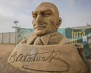 Atatürk’e benzemeyen Atatürk büstü sosyal medyayı salladı