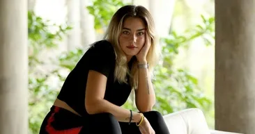 Survivor Aycan şezlong pozuyla sosyal medyayı ateşe verdi! Yazı özleyen Aycan Yanaç ortalığı yaktı kavurdu gören dönüp bir daha baktı