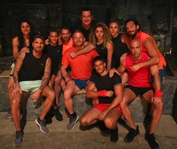 Survivor vira dedi ilk günde patladı diskalifiye kapıda! Acun Ilıcalı'nın 'kırmızı alarm' sözlerinden sonra Survivor 2021'de dakika 1 gol 1-5