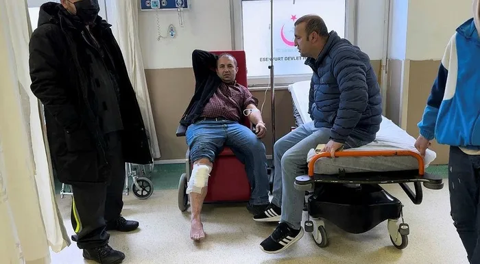 Esenyurt'ta 10 kişiyi bıçaklayan saldırganın 2 gün önce babasını hedef aldığı ortaya çıktı!-5