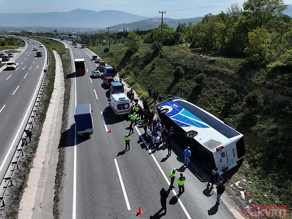 Yalova'da düz yolda giden otobüs devrildi! Görüntüler ortaya çıktı - 8