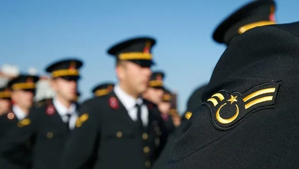Yedek astsubay ve yedek subaylıÄa kimler baÅvurabilir? MaaÅları ne kadar olacak? . ile ilgili görsel sonucu