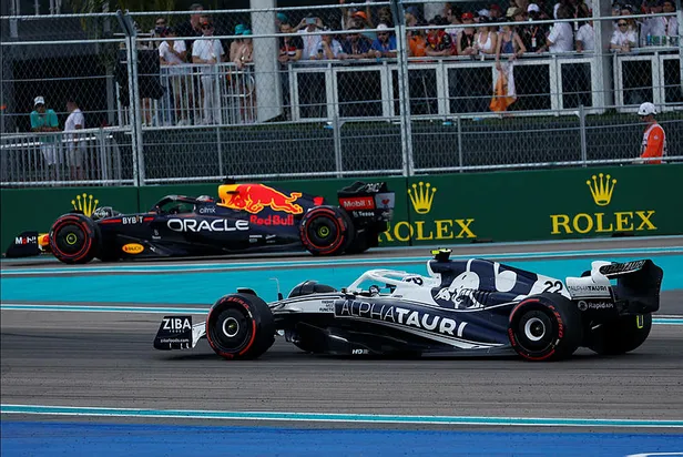 formula-1-miami-gp-nereden-izlenir-formula-1-s-sport-2-kablo-tv-kacinci-kanal-formula-1-miami-sifresiz-izle-ha-1652016843856.jpg Formula 1 Miami GP nereden izlenir? Formula 1 S sport 2 kablo tv kaçıncı kanal - Formula 1 Miami şifresiz izle, hangi kanalda yayınlanıyor?-3