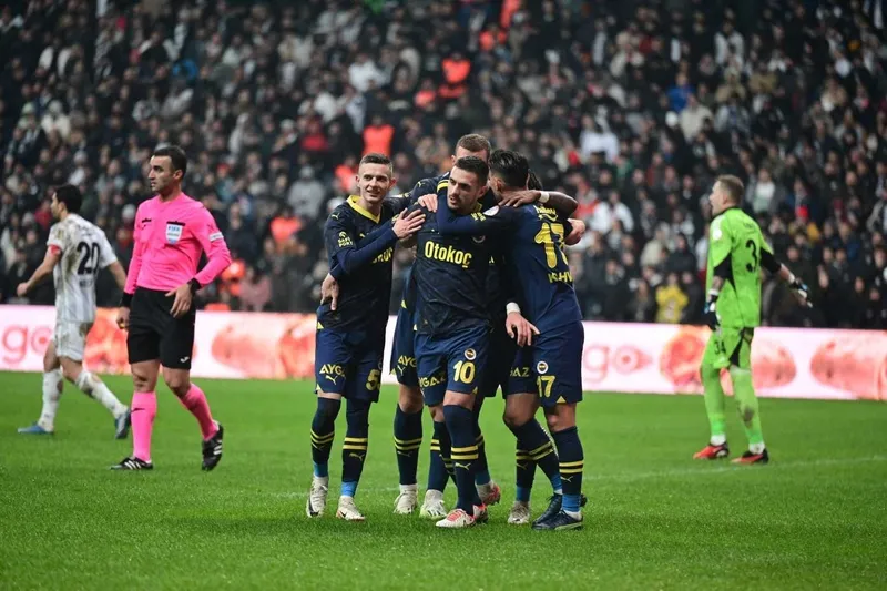fenerbahce-besiktas-derbisi-icin-geri-sayim-hangi-11ler-sahada-olacak-ilginc-notlar-en-cok-golu-kim-atti-en-fa-1714204354108.jpeg Fenerbahçe-Beşiktaş derbisi için geri sayım! Hangi 11'ler sahada olacak? İlginç notlar: En çok golü kim attı? En farklı kazanılan maç...-3