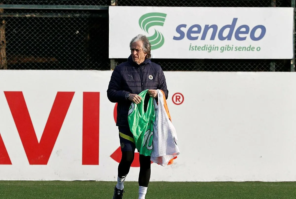 Fenerbahçe Konyaspor maçına hazırlanıyor!