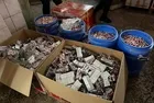 Mersin'de pişirim fırını arandı, ekipler koli ve varillerde uyuşturucu buldu
