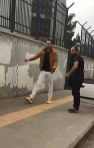 Diyarbakır'da yol ortasında dehşet anları! Zorla araca bindirdi...