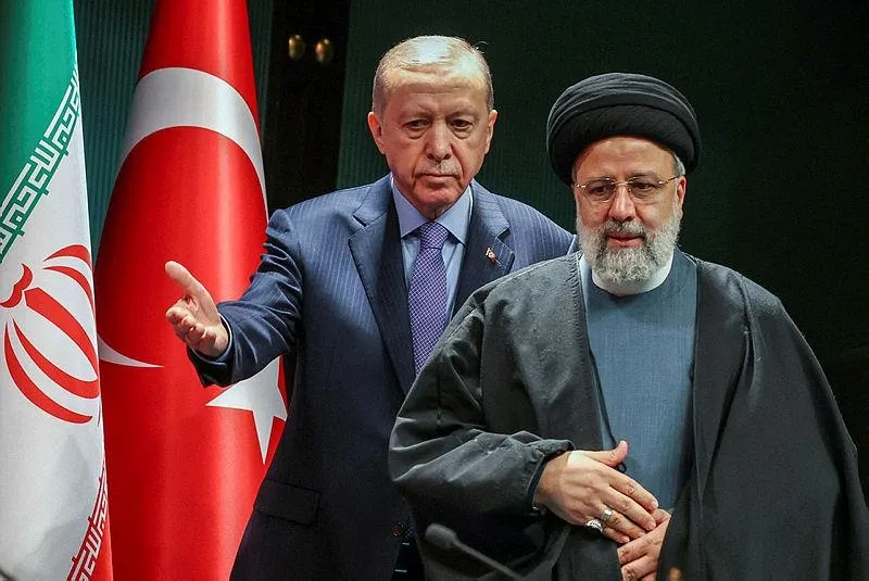 baskan-recep-tayyip-erdogan-iran-cumhurbaskani-reisi-onuruna-yemek-verdi-1706122072669.jpeg Başkan Recep Tayyip Erdoğan, İran Cumhurbaşkanı Reisi onuruna yemek verdi-3