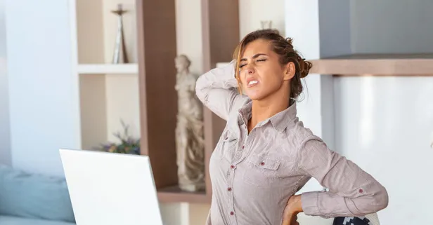 Ofiste 'Kaplumbağa' tehlikesi: Masa başında bel ve boyun fıtığından korunmanın 5 kuralı!